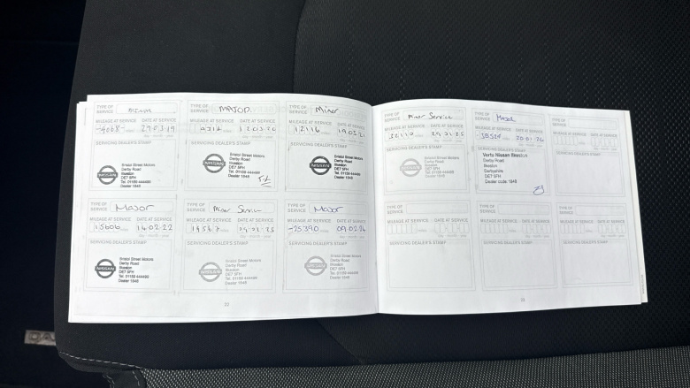 Nissan Qashqai 1.2 DiG-T N-Connecta 5dr Petrol Hatchback
